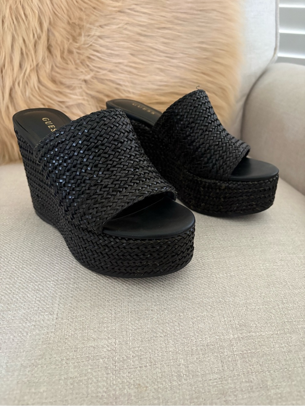 GUESS Black Woven Platform Slide Sandals 5.5 EUc